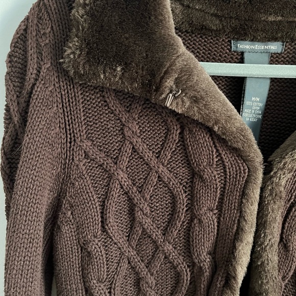 Y2K Style Fuzzy Collar Brown Cardigan Sweater - Picture 2 of 4
